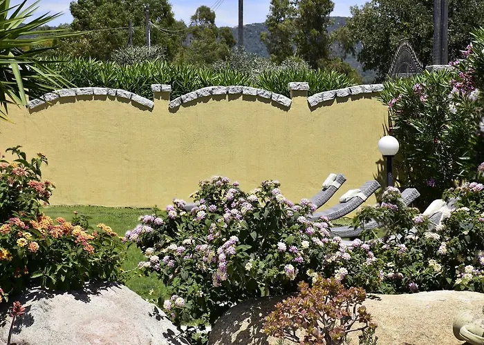 Bed & Breakfast I Graniti Sardi 3*